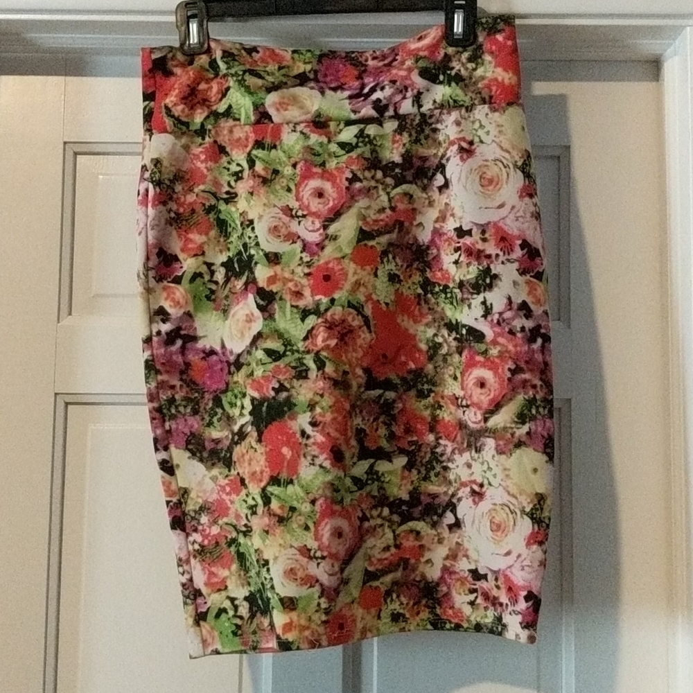 DG and why Flower Skirt